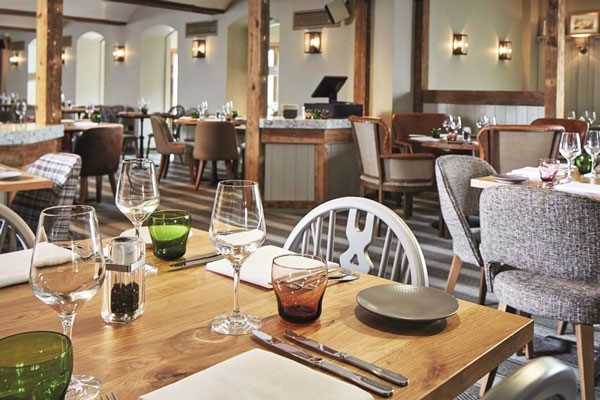 Classic Spa Day with Lunch and a Glass of Prosecco at Lion Quays Resort for Two 5 Classic Spa Day with Lunch and a Glass of Prosecco at Lion Quays Resort for Two