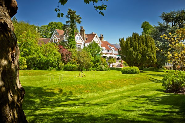 Twilight Pamper Treat with 40 Minute Treatment and Dinner for Two at Rowhill Grange 6 Twilight Pamper Treat with 40 Minute Treatment and Dinner for Two at Rowhill Grange