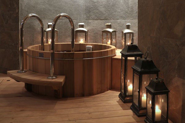 Seasonal Spa Day for Two with Lunch and Treatment at Three Horseshoes Country Inn and Spa - Weekends 4 Seasonal Spa Day for Two with Lunch and Treatment at Three Horseshoes Country Inn and Spa - Weekends
