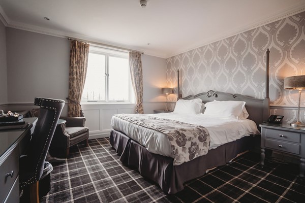 Overnight Spa Break with Treatment and Dinner for Two at Greenwoods Hotel and Spa