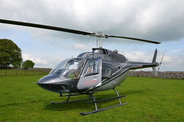 18 Mile Helicopter Pleasure Flight with Bubbly for Two 3 18 Mile Helicopter Pleasure Flight with Bubbly for Two