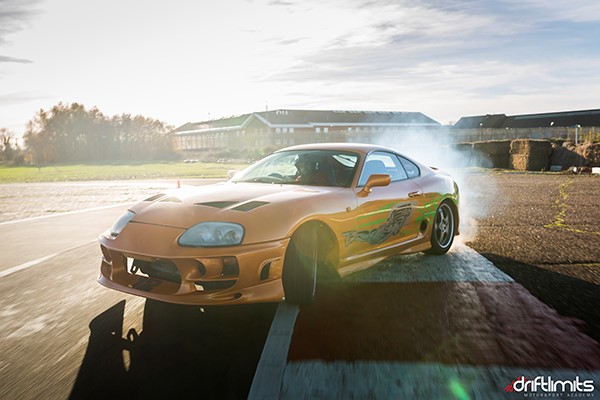 Supra Vs Skyline Driving Thrill for One with Drift Limits 4 Supra Vs Skyline Driving Thrill for One with Drift Limits