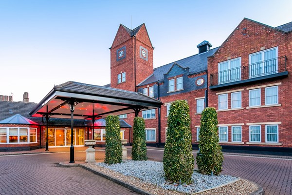 Signature Spa Day for Two with 60-Minute Treatment and Lunch at The Park Royal Hotel - Weekends 6 Signature Spa Day for Two with 60-Minute Treatment and Lunch at The Park Royal Hotel