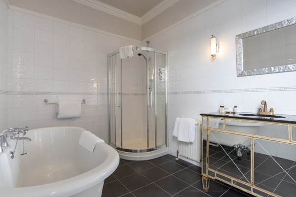 Overnight Stay with Dinner at Waterton Park Hotel and Spa 4 Overnight Stay with Dinner at Waterton Park Hotel and Spa