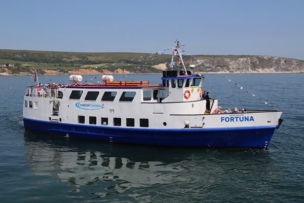 Poole to Swanage Sightseeing Return for One Adult and One Child