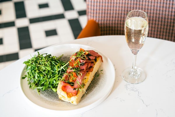 Bottomless Brunch for Two with DoubleTree by Hilton Brighton Metropole 4 Bottomless Brunch for Two with DoubleTree by Hilton Brighton Metropole