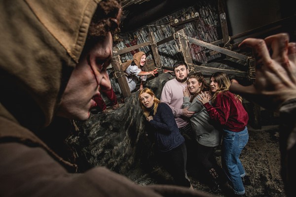 Entry Tickets to Edinburgh Dungeon For Two 4 Entry Tickets to Edinburgh Dungeon For Two