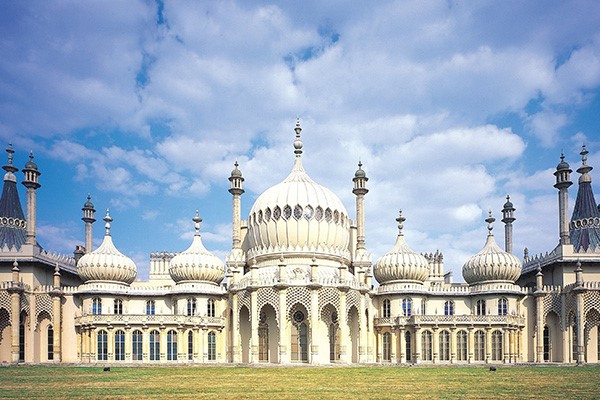 Brighton Pavilion Entry and Afternoon Tea with Bubbles for Two at Hilton DoubleTree Brighton 3 Brighton Pavilion Entry and Afternoon Tea with Bubbles for Two at Hilton DoubleTree Brighton