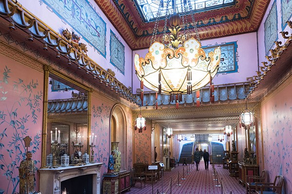 Brighton Pavilion Entry and Afternoon Tea with Bubbles for Two at Hilton DoubleTree Brighton 6 Brighton Pavilion Entry and Afternoon Tea with Bubbles for Two at Hilton DoubleTree Brighton