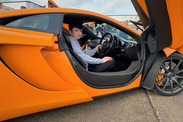 Junior Five Supercar Driving Blast and Free High Speed Passenger Ride â Week Round 5 Junior Triple Supercar Driving Blast and Free High Speed Passenger Ride â Week Round