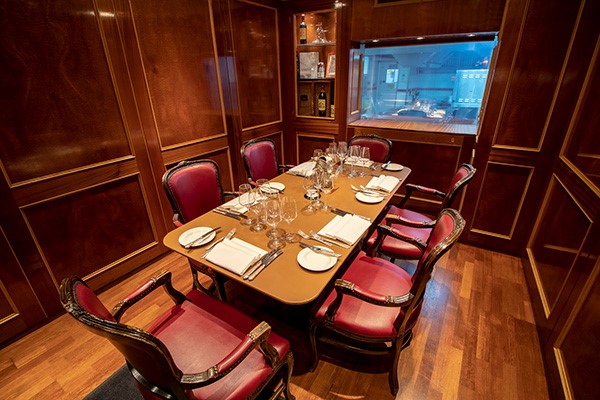 Chefâs Table Private Dining Experience at Mosimann's 3 Chefâs Table Private Dining Experience at Mosimann's