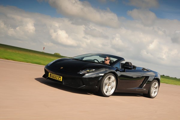 Ultimate Supercar Driving Experience at Thruxton for One 4 Ultimate Supercar Driving Experience at Thruxton for One