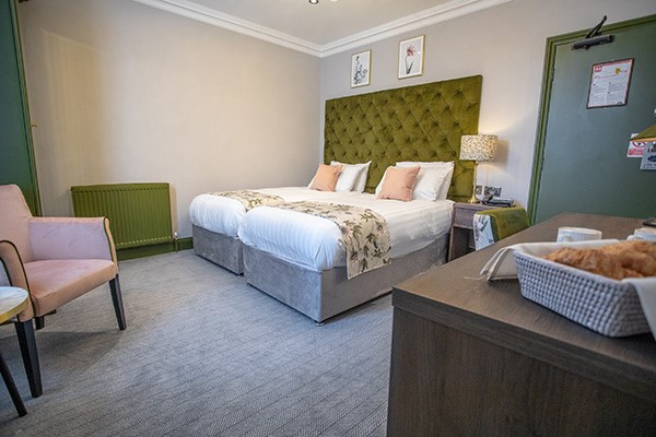 Two Nights with Dinner for Two at Hotel Collingwood 6 Two Nights with Dinner for Two at Hotel Collingwood